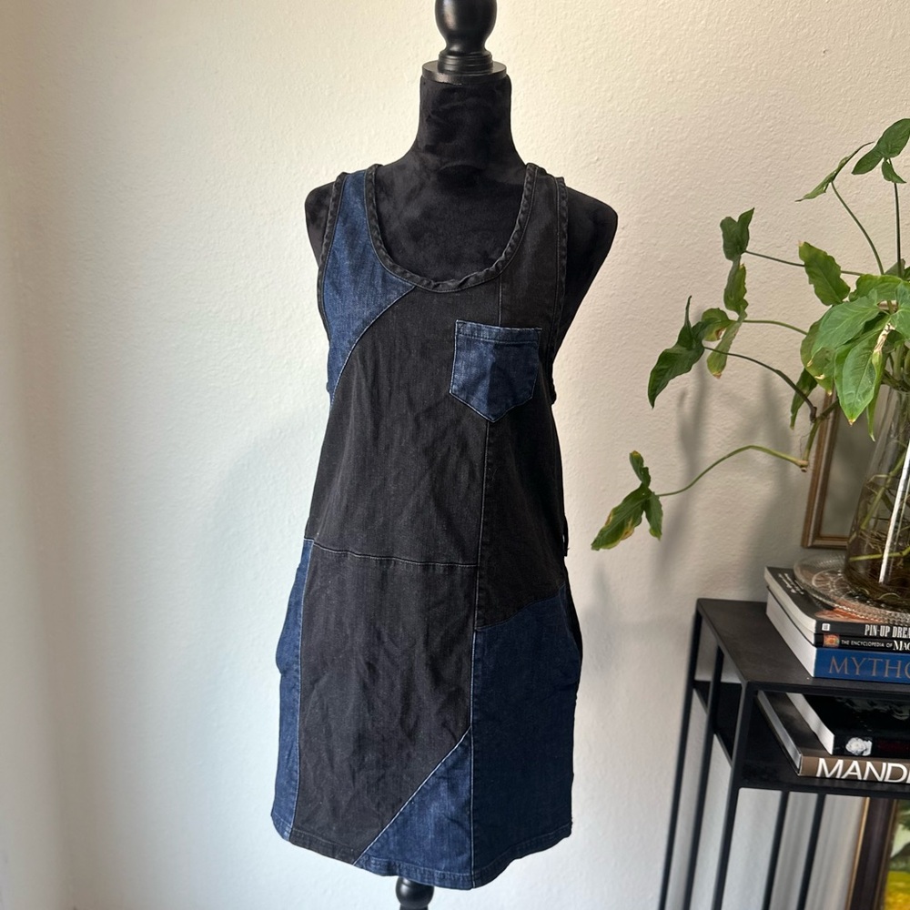 Marc By Marc Jacobs Black and Blue Mini Dress
